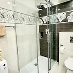 Luxury - Blizej Zdroju *
